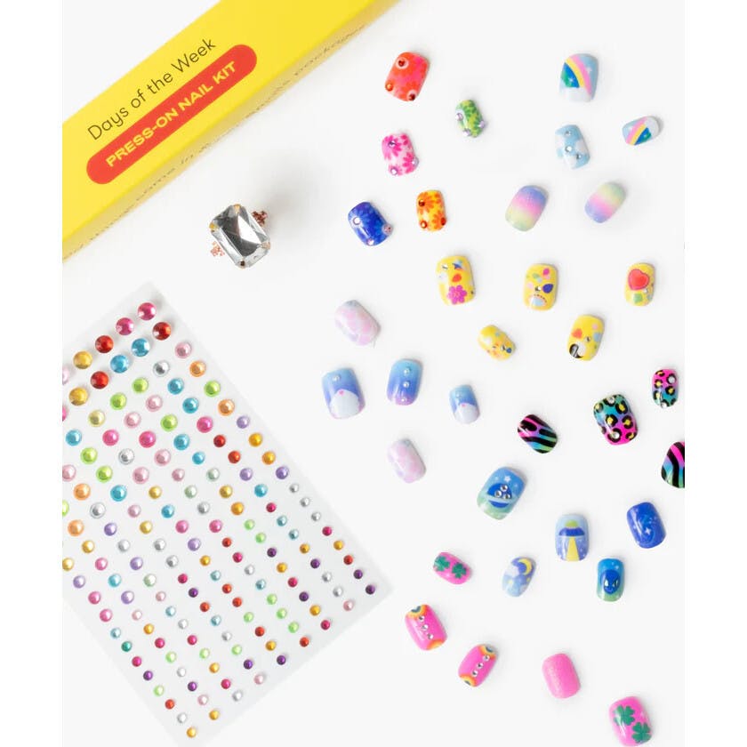 Days of the Week Press On Nails Kit