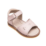 Classic Sandal with Scallop