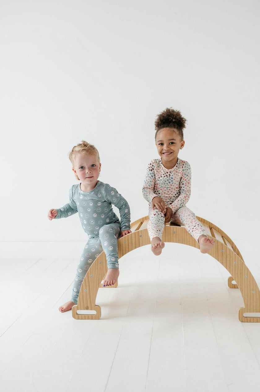 Boys Long Sleeve Lounge Set in Heart Eyes