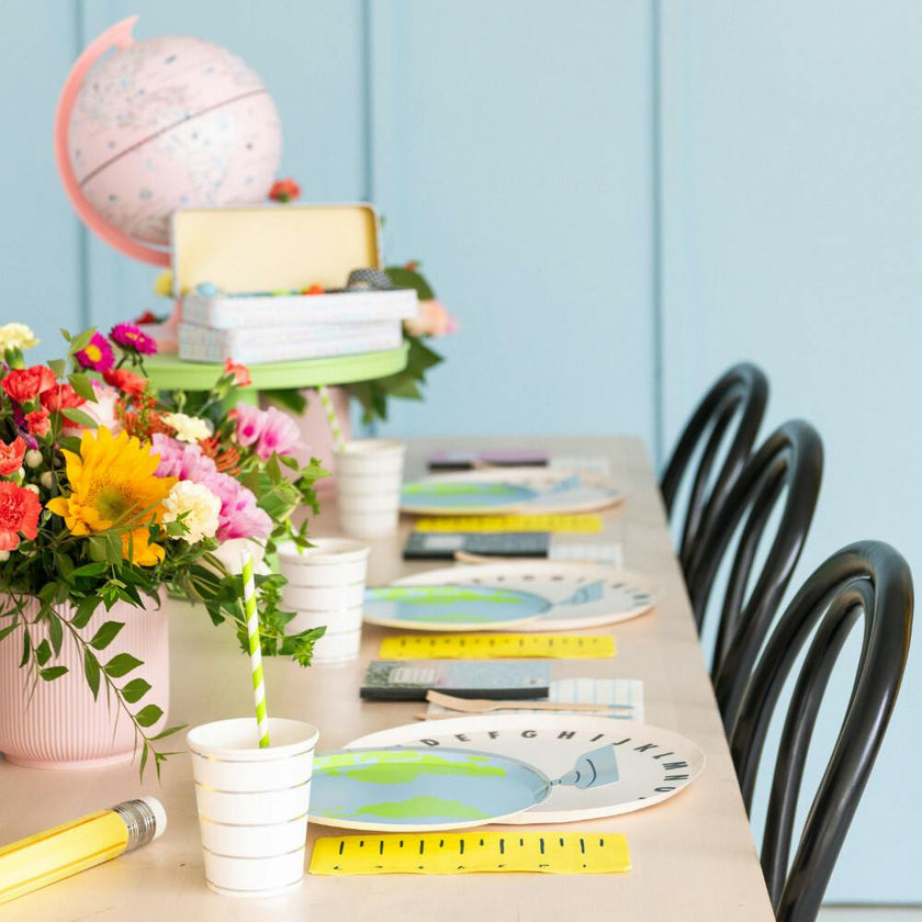 Smarty Pants Globe Large Plates