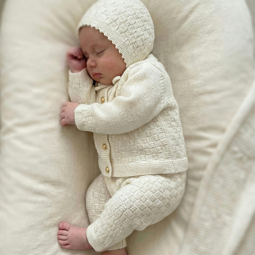 The Aspen Cashmere Baby Bonnet | Cream