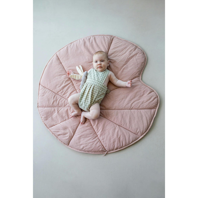 Play Mat Water Lily Vintage Nude