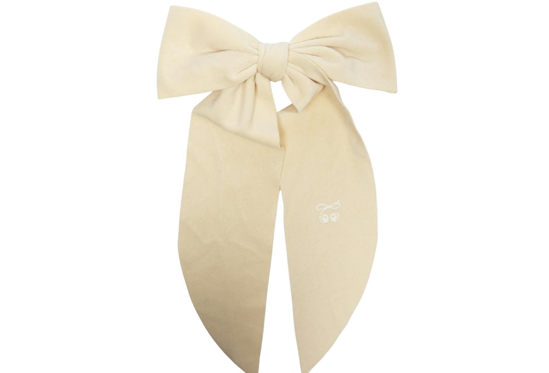 Signature Velvet Oversize Bow
