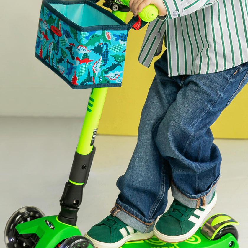 Micro Maxi Foldable LED Scooter