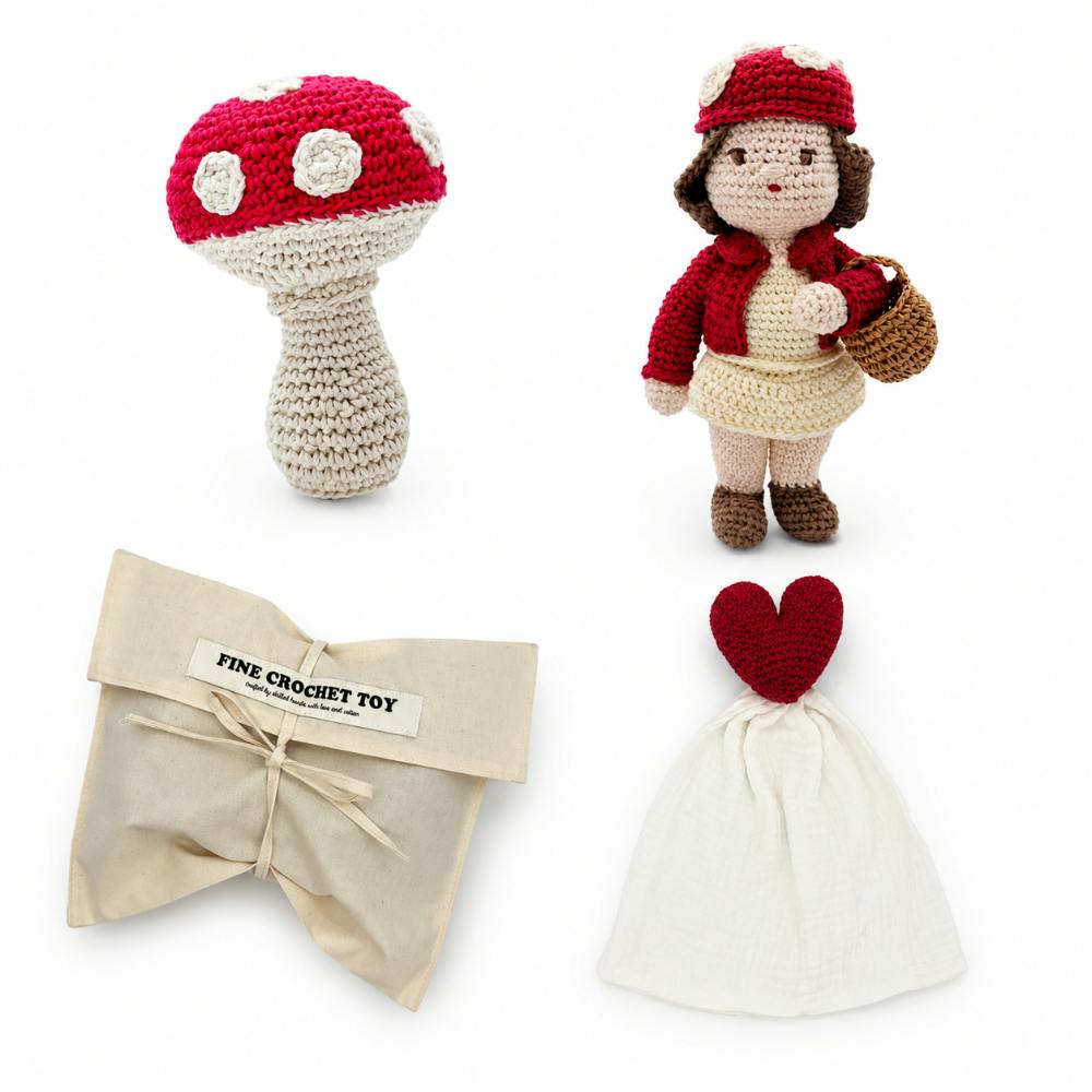 Walk in the Forest Gift Box 🌳🐿🍁 100% organic cotton rattle, lovey and doll