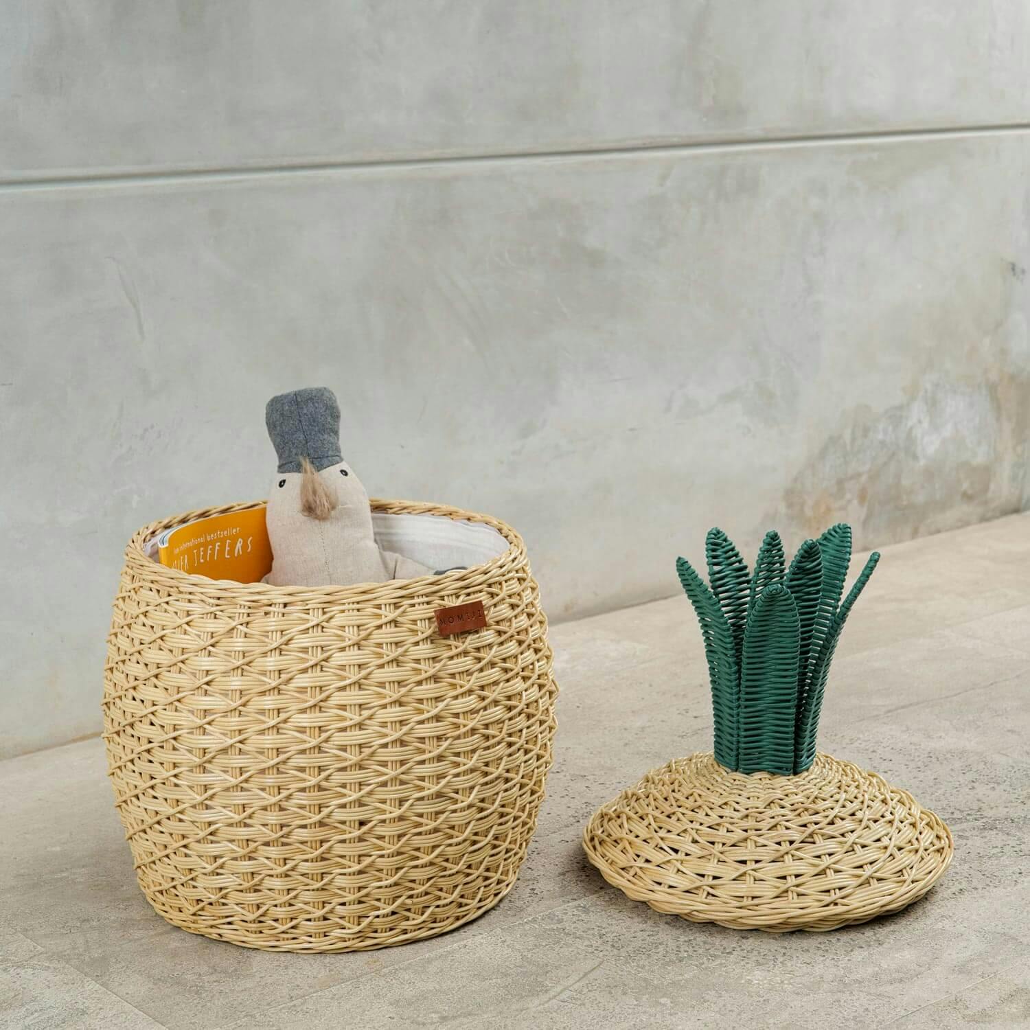Handcrafted - Pineapple Storage Basket Natural (Medium) - Rattan Wicker