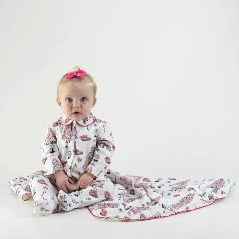Eloise Christmas Tree Footie Gift Set, Pink