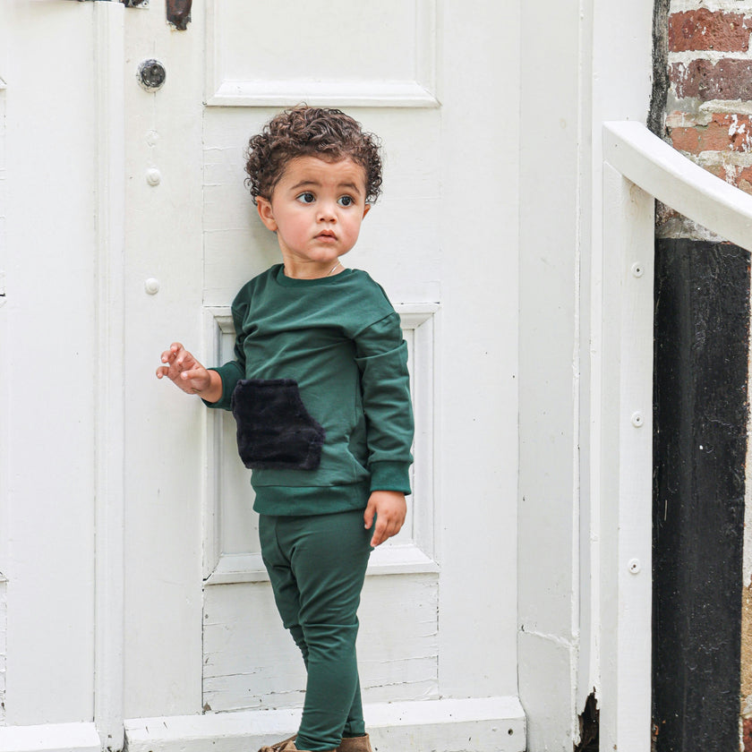 Unisex Couture Contrast Front Pocket Sweater & Pant 2-Piece Set