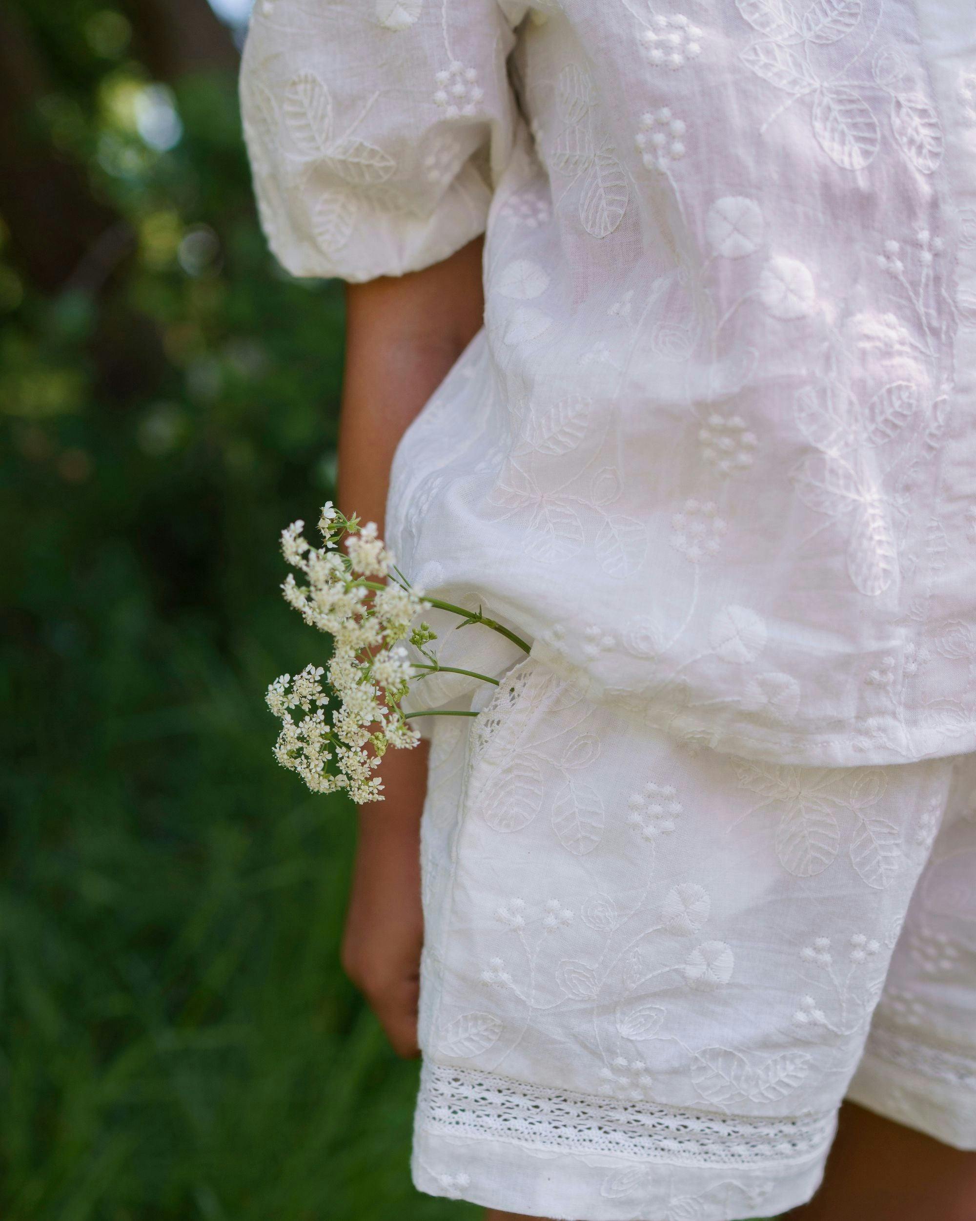 Roman Short - Ivory