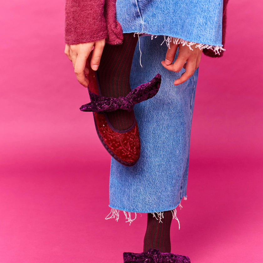 Lyra Sylva Burgundy