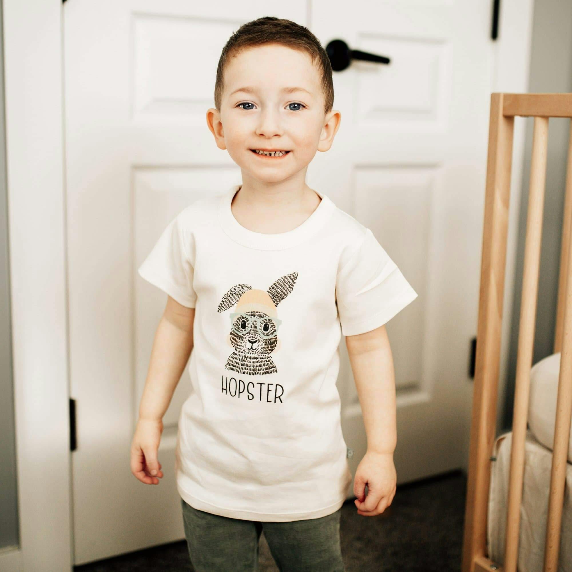 graphic tee | hopster