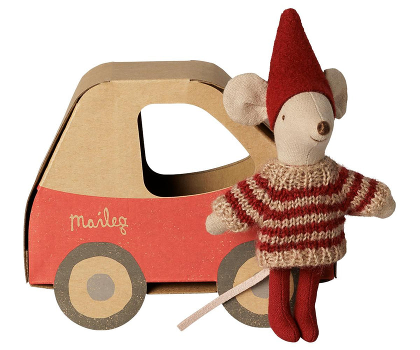 Christmas mouse, Little sister in car box