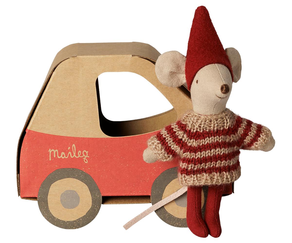 Christmas mouse, Little sister in car box