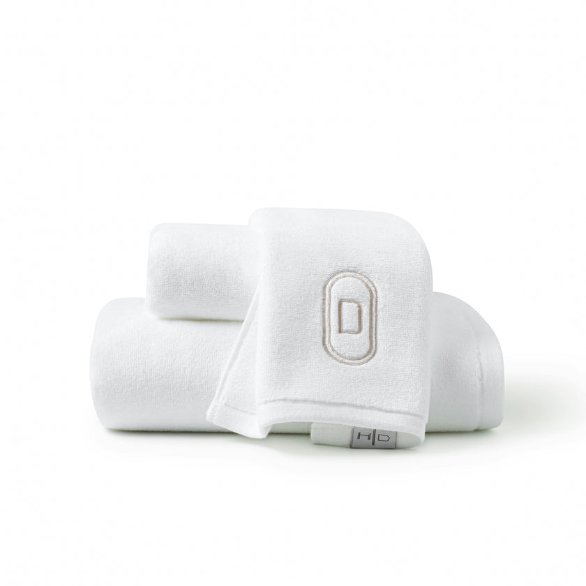 DH Oval Monogram Embroidered Fingertip Towel