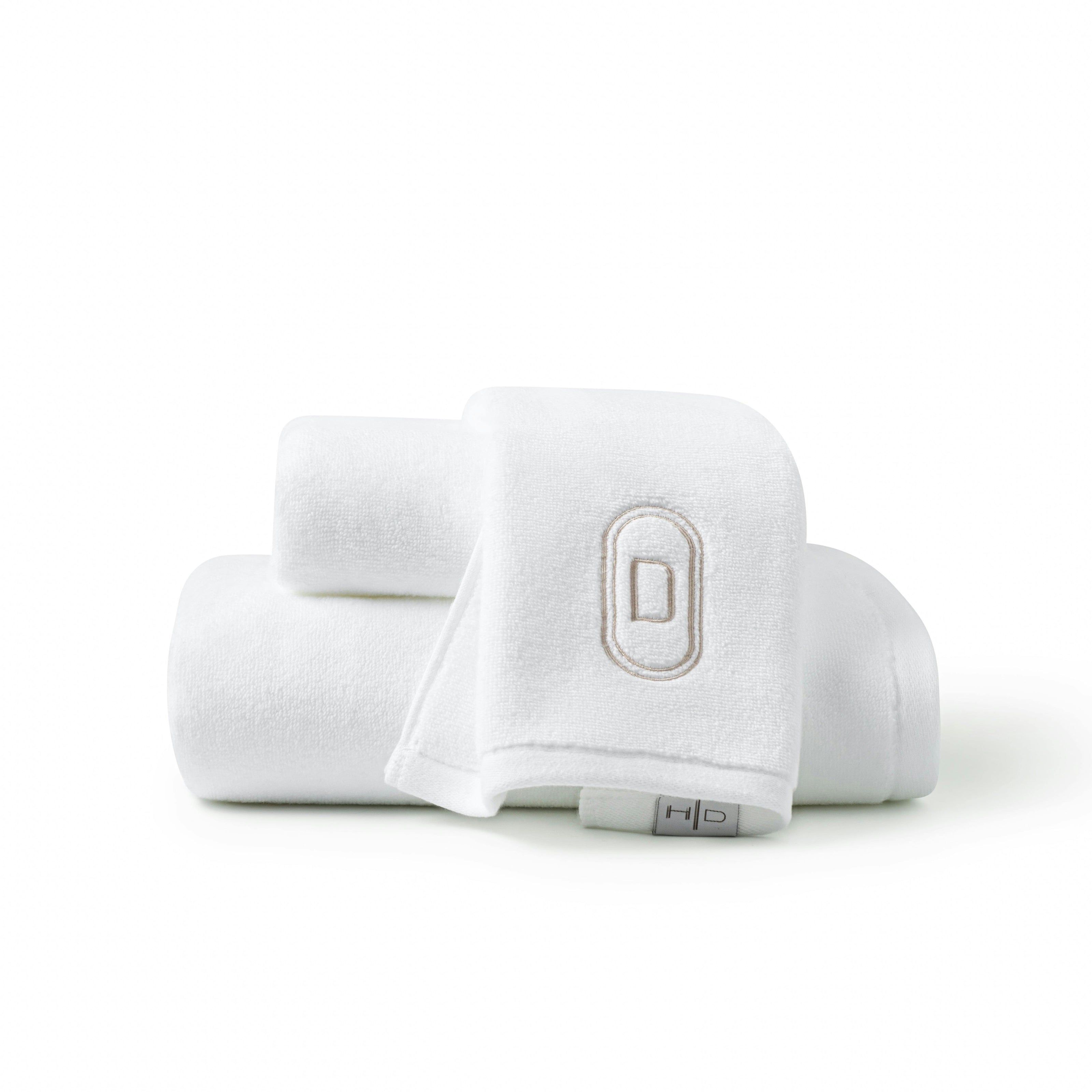 DH Oval Monogram Embroidered Fingertip Towel