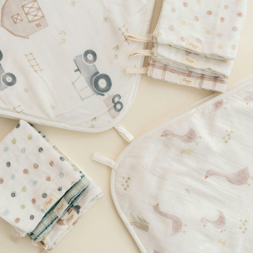 Charlie Farmhouse Goose Hooded Baby Bath Towel & Washcloth Set