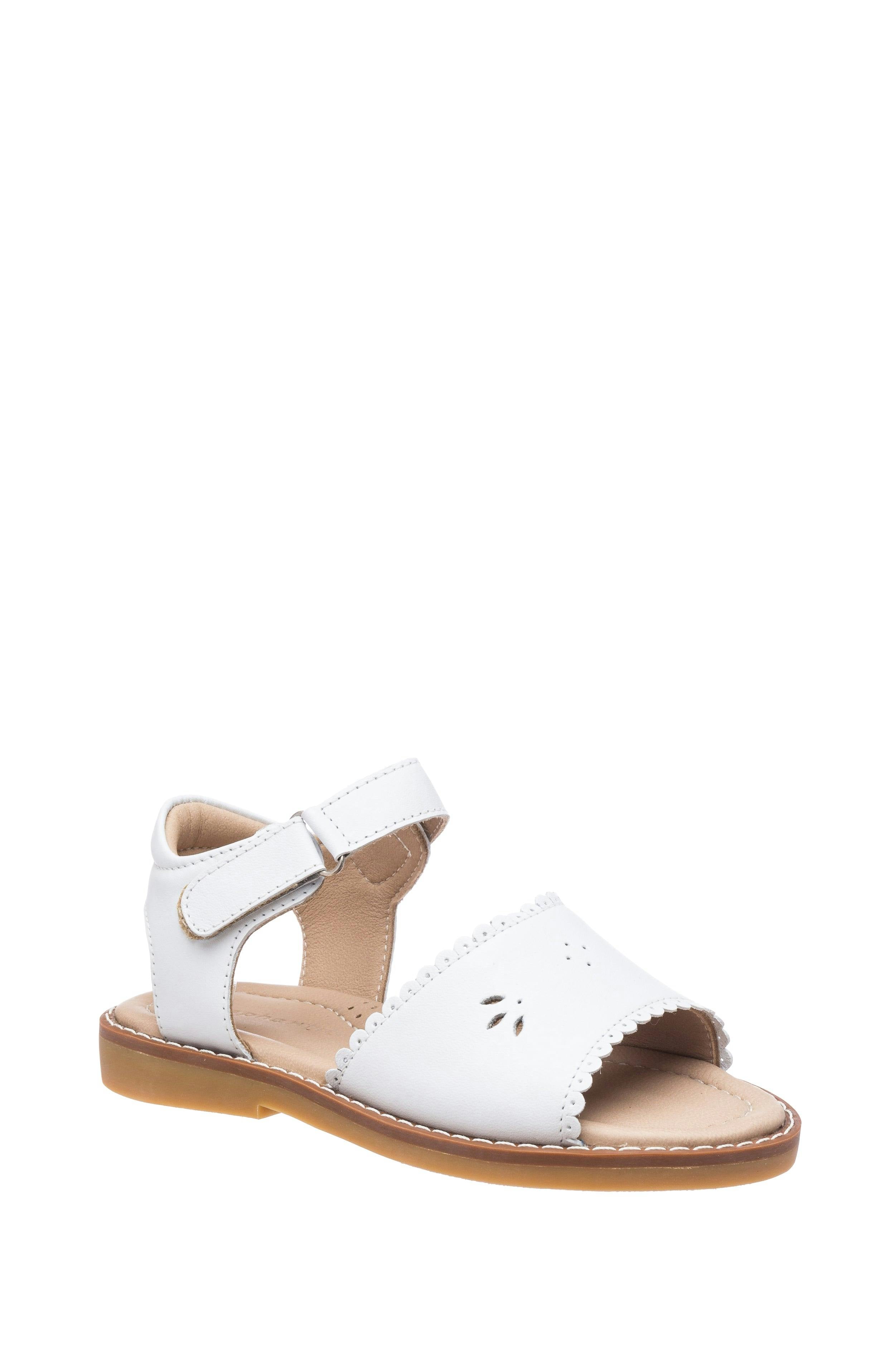 Classic Sandal with Scallop