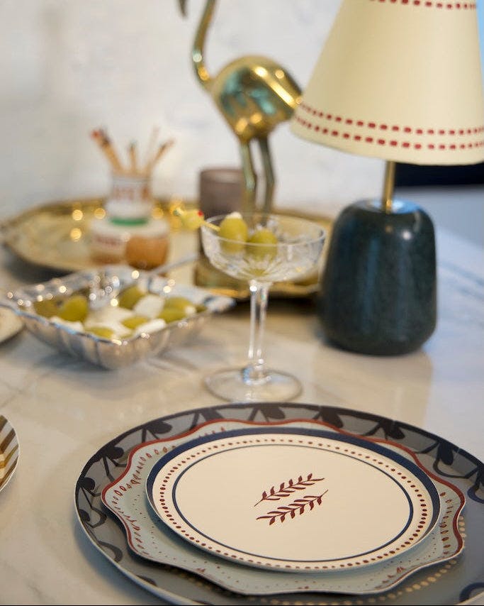 Sisly Hors d'Oeuvres Plate Set - Ecru