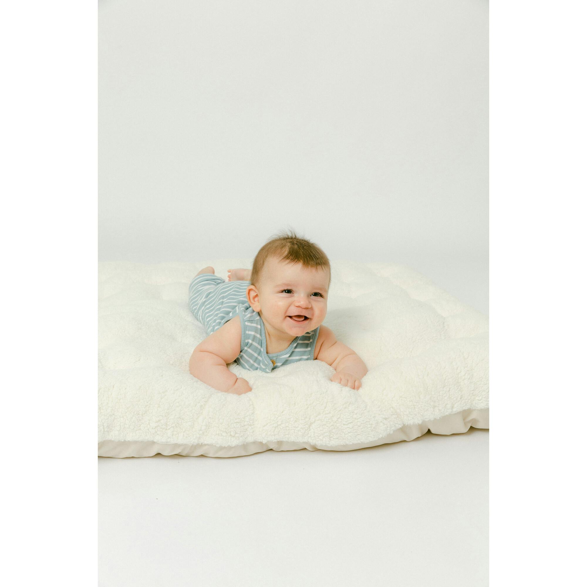 Sherpa Cozy Faux-Fur Play Mattress
