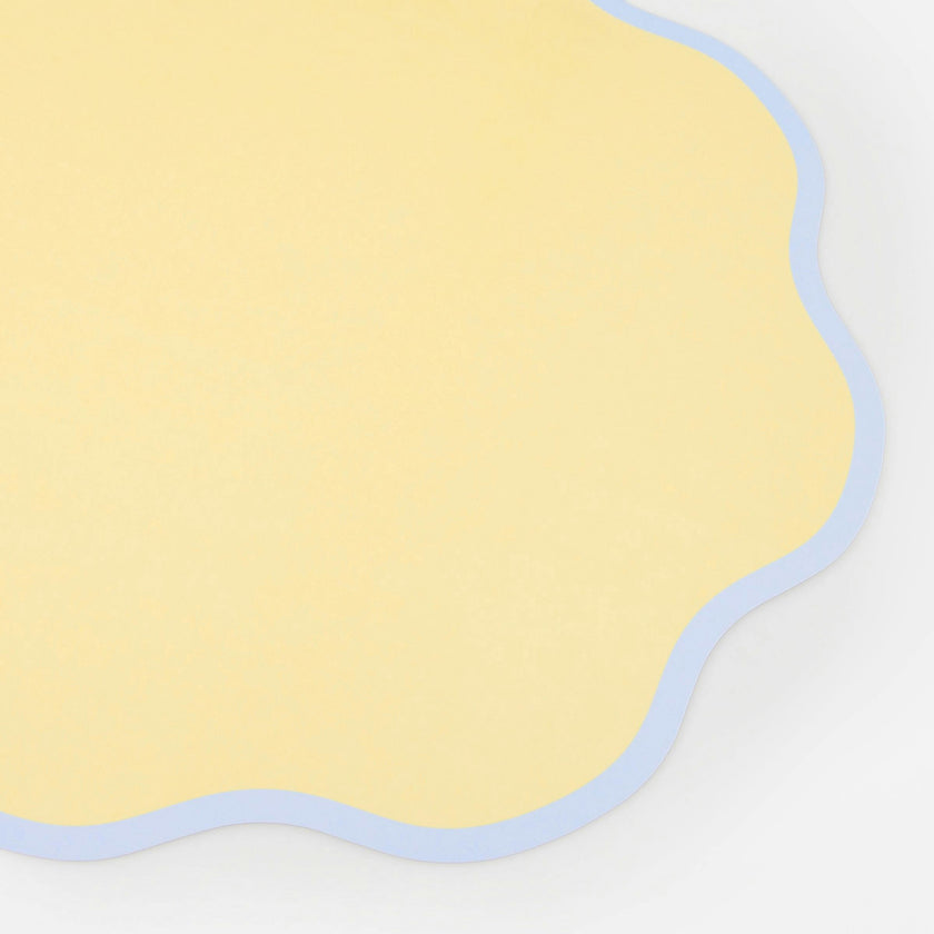 Wavy Round Paper Placemats