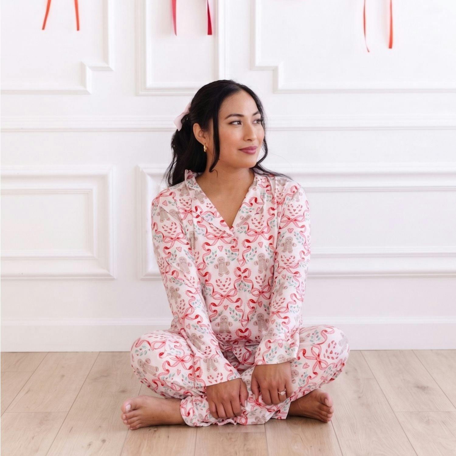 Gingerbread Trellis Christmas Women's Two-Piece Set