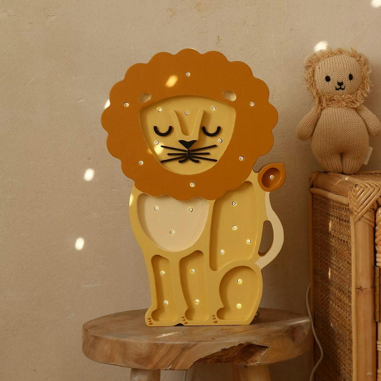 Little Lights Lion Lamp