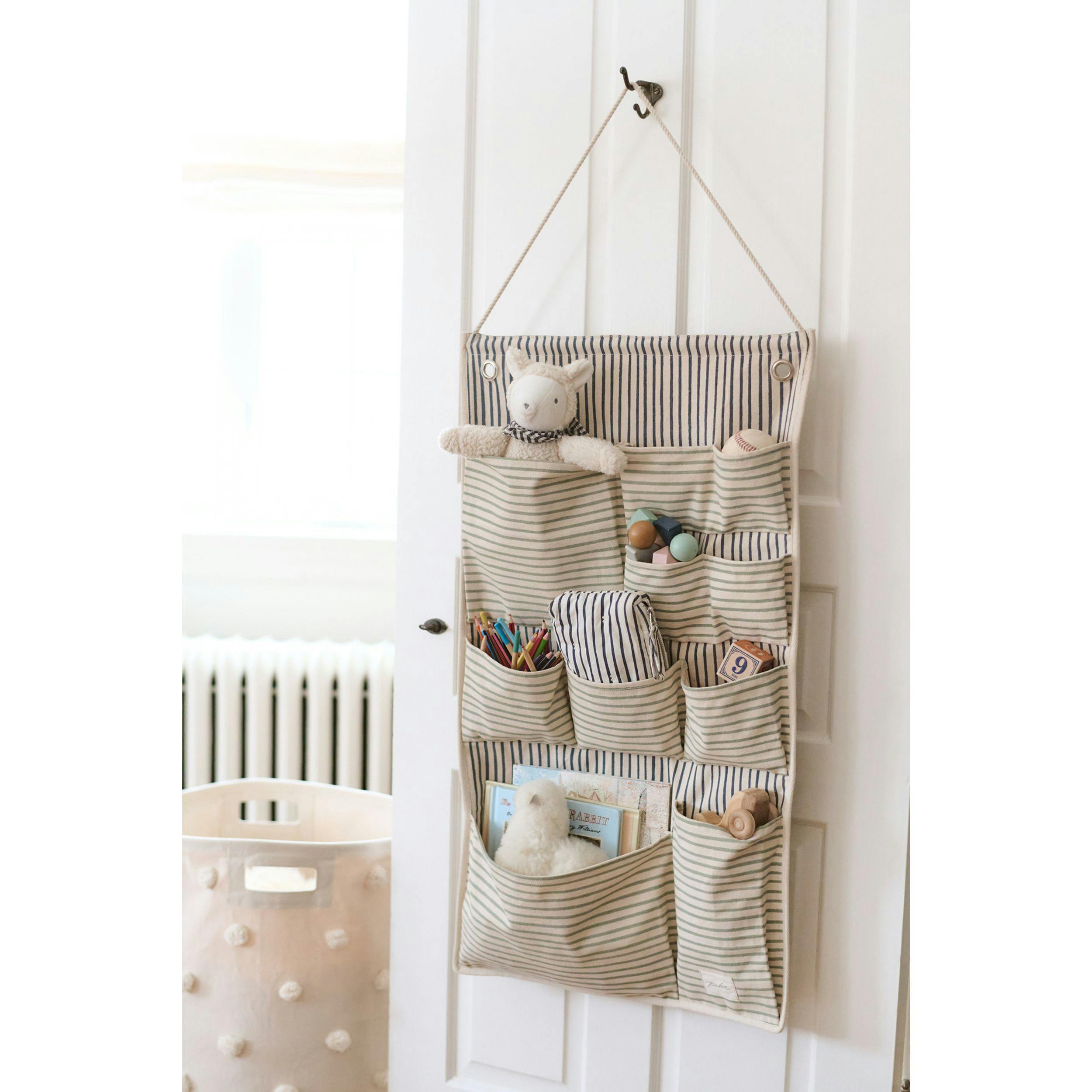 Hanging Wall Organizer