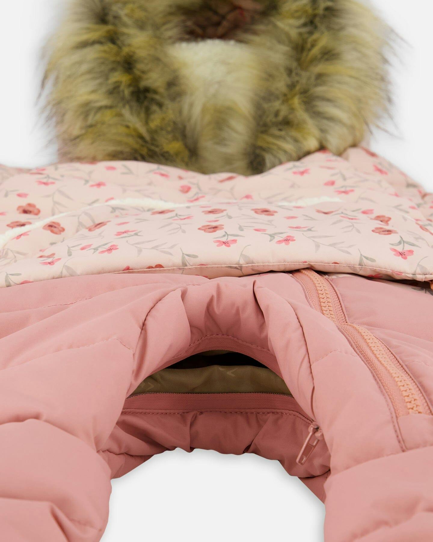 One-Piece Baby Snug Snowsuit Designed for Car Seat