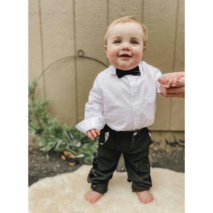 Small Velvet Bow Tie
