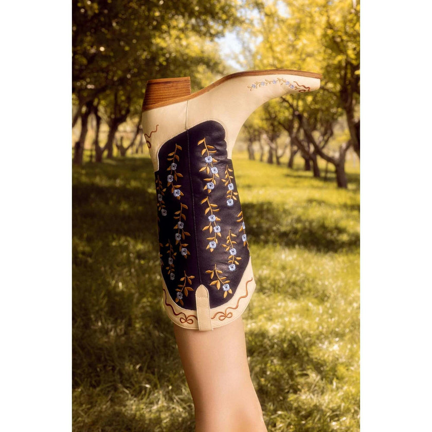 Rosemary Cowgirl Boots in Cream & Navy