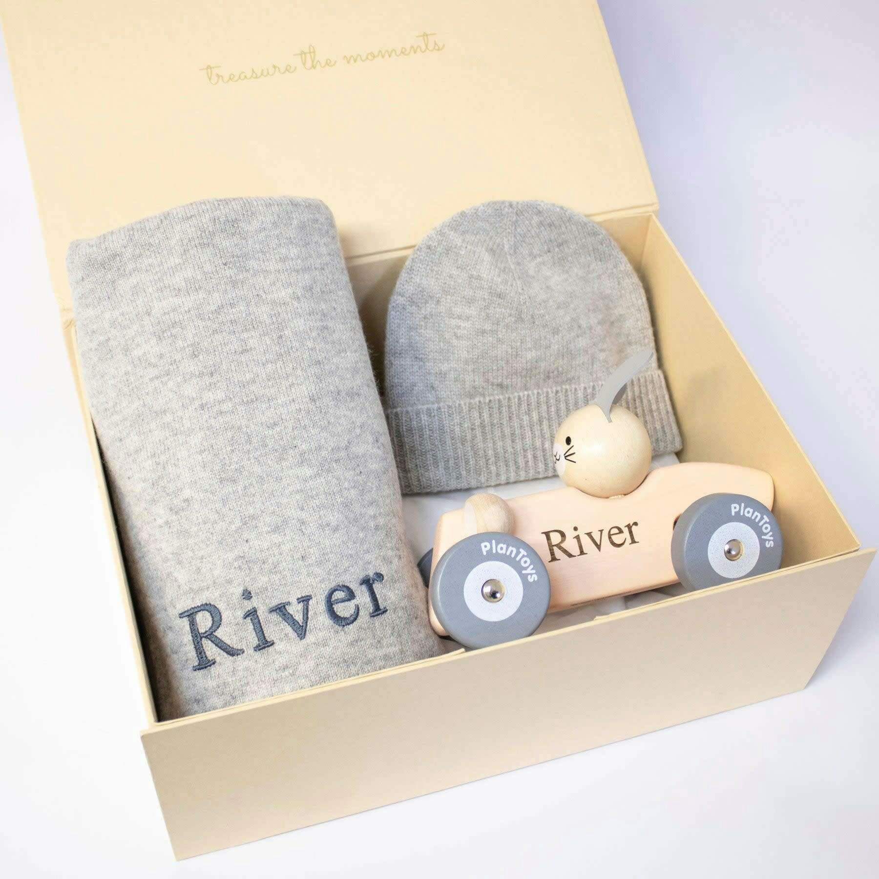 CLASSIC CASHMERE RACING CAR SET - BUNNY