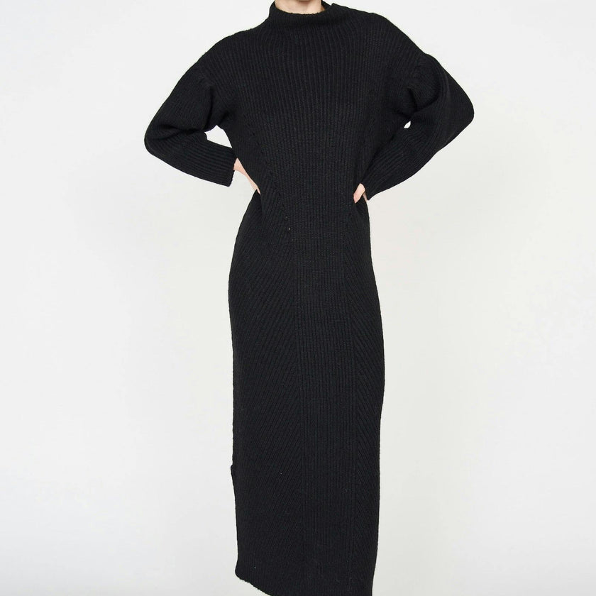 Pichu Pichu Sweater Dress in Black