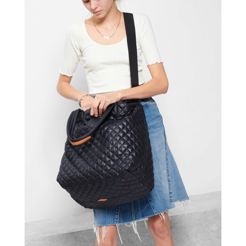 Black Large Metro Tote Deluxe