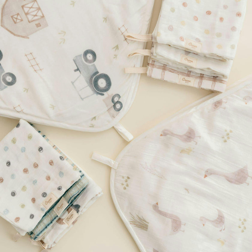 Charlie Farmhouse Goose Baby Bath Towel & Wash Cloth Set