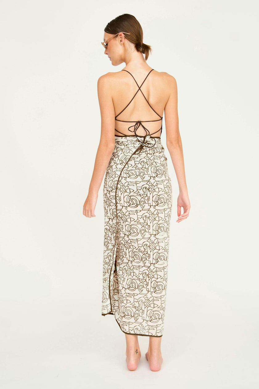 Sarong in Chocolate Heka