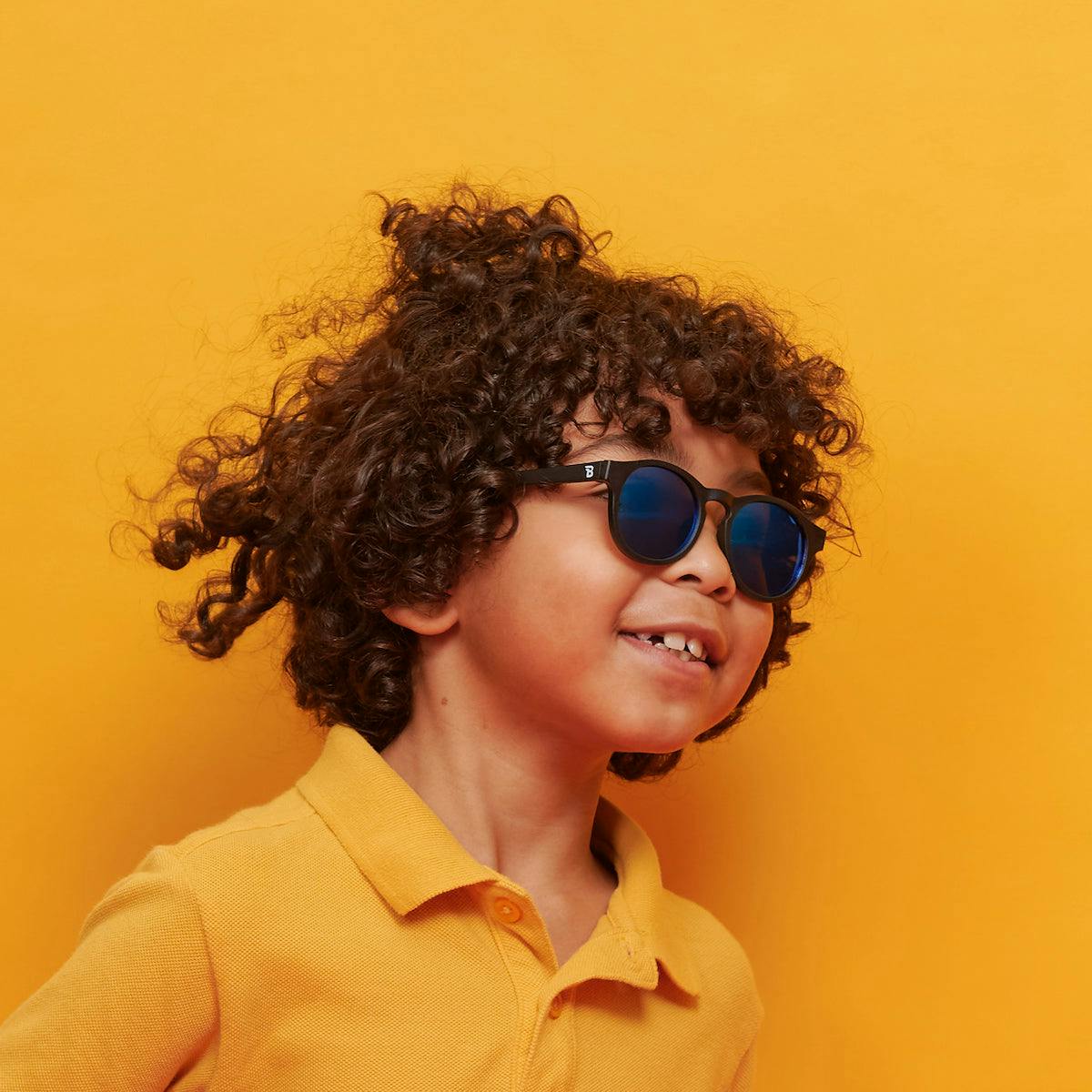 Polarized Keyhole Sunglasses: Jet Black