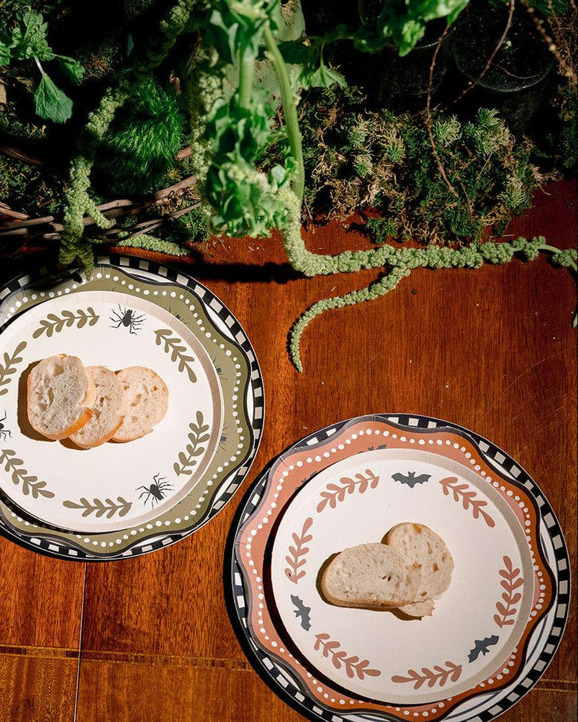 Creepy Casa Hors d'Oeuvres Plate - Bone/Orange