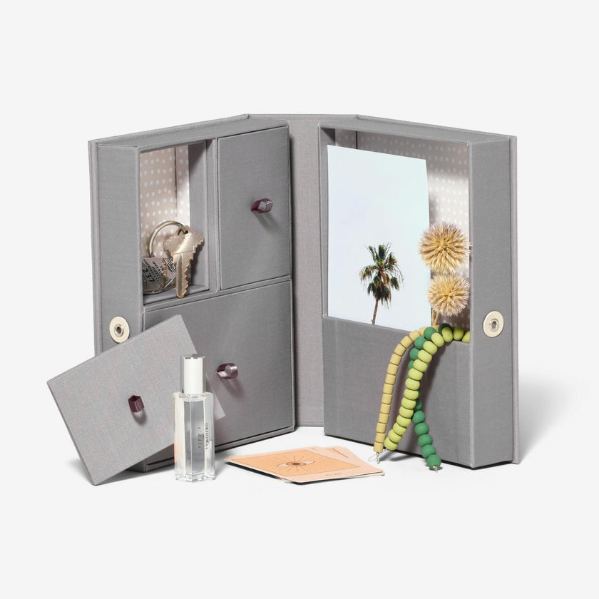 Travel Story Box: Frame & Keepsake in One