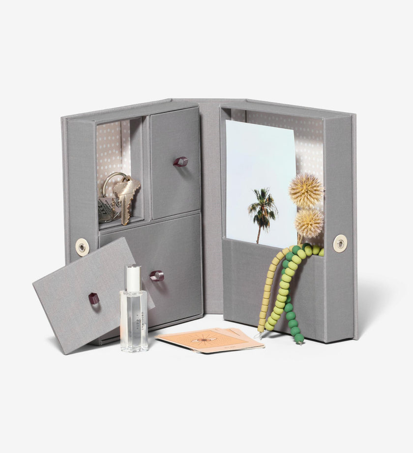Travel Story Box: Frame & Keepsake in One