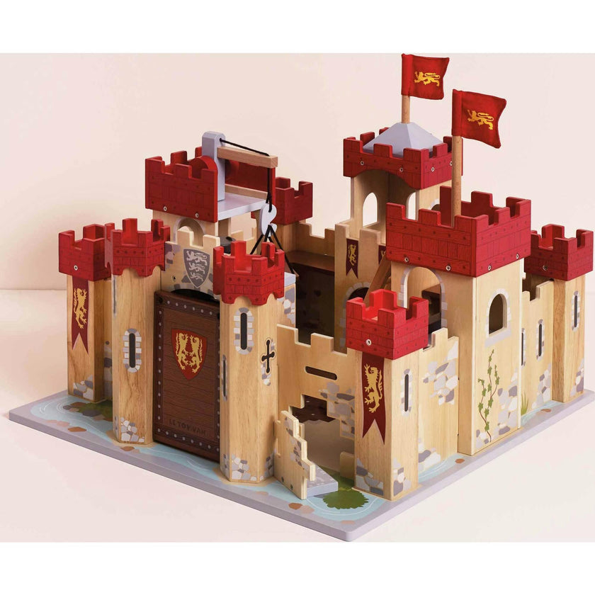 Lionheart Wooden Castle