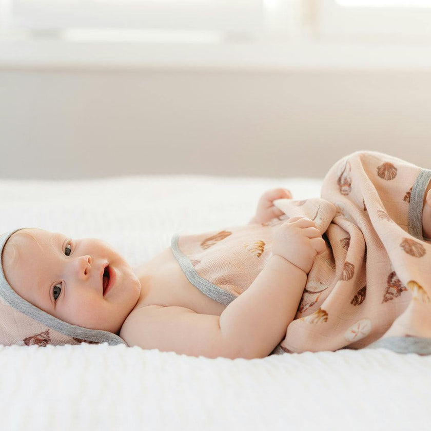 Tulip Bamboo Hooded Swaddle Blanket