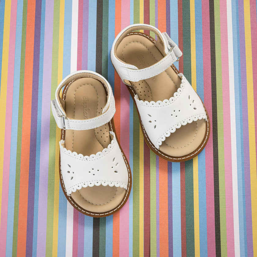 Toddler Classic Scallop Sandal | White Leather