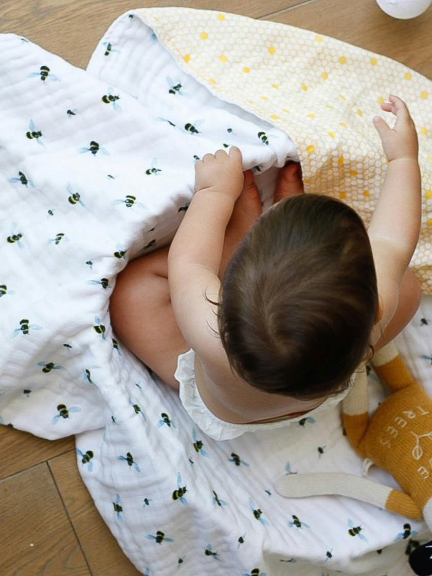 Organic Muslin Four-Layer Reversible Snug Blanket
