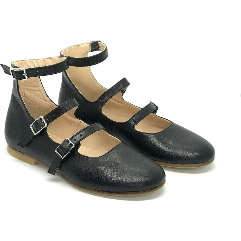 Gabi Mary Jane, Black