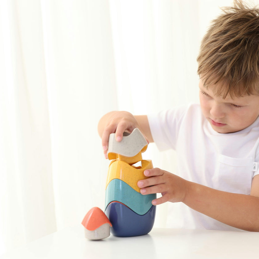 Stacking and Nesting Egg – Maisonette