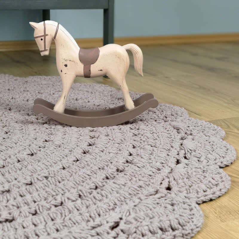 Alma Hand-Crocheted Scalloped Round Rug