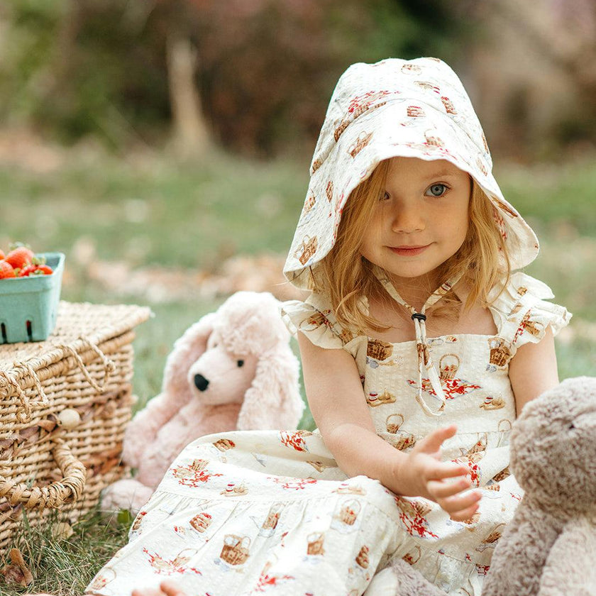 Picnic Wide Brim Sun Bonnet