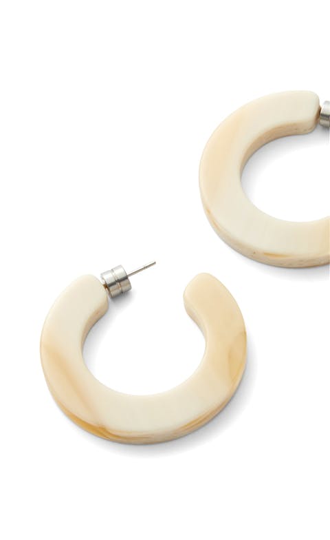 Kate Hoops in Alabaster