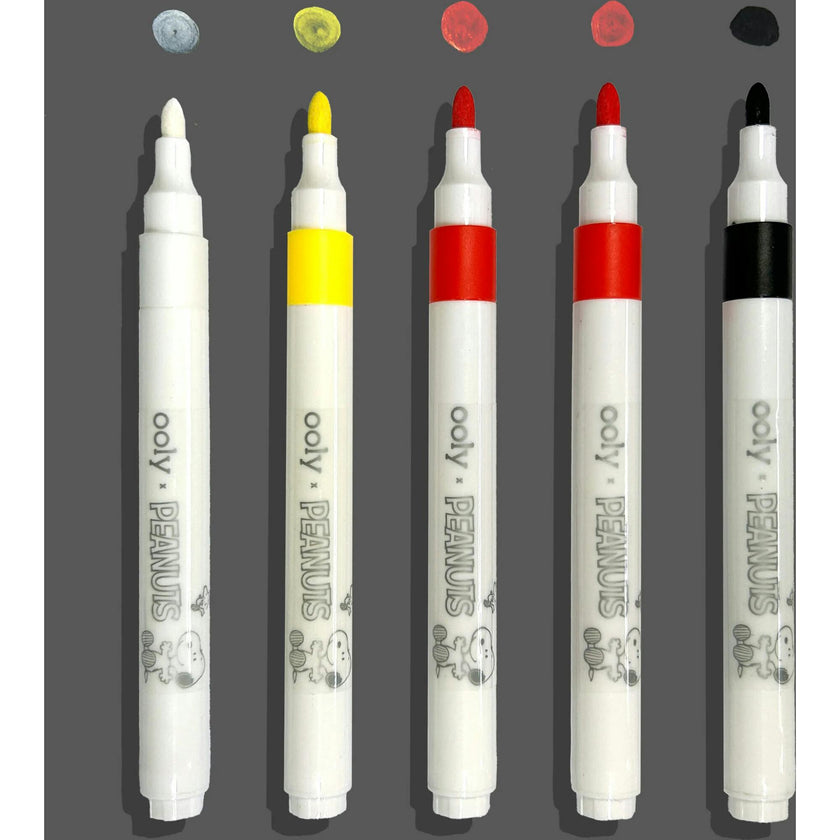 OOLY x Peanuts Color-in Wooden Birdhouse Kit - 5 Paint Markers
