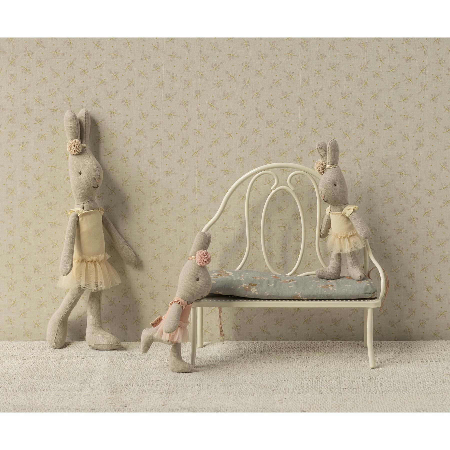 Rabbit size 1, Classic - Ballet suit and skirt cream